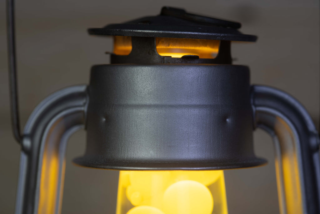 Vintage Kerosene Lantern Lava Lamp, Handmade Industrial Light E14 220V