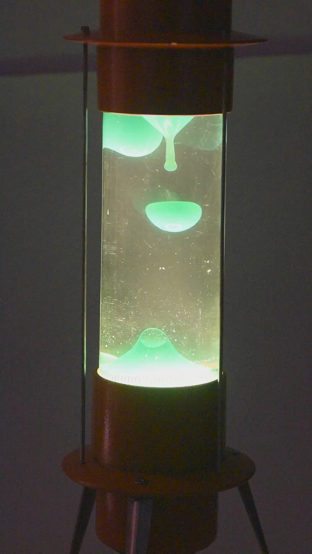 Large 19" Soviet Raduga Lava Lamp, USSR Rocket Light Green Wax 110V/220V